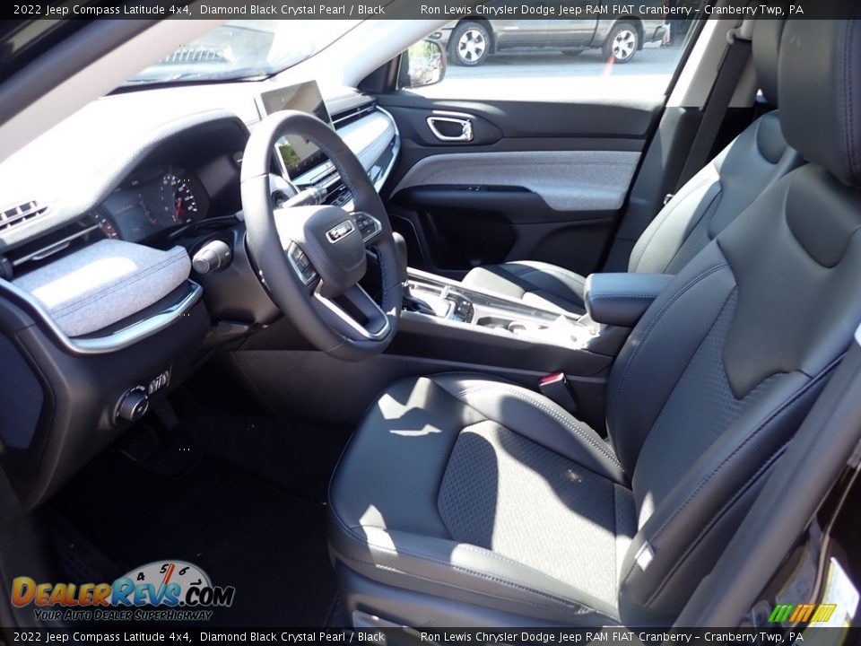 2022 Jeep Compass Latitude 4x4 Diamond Black Crystal Pearl / Black Photo #14
