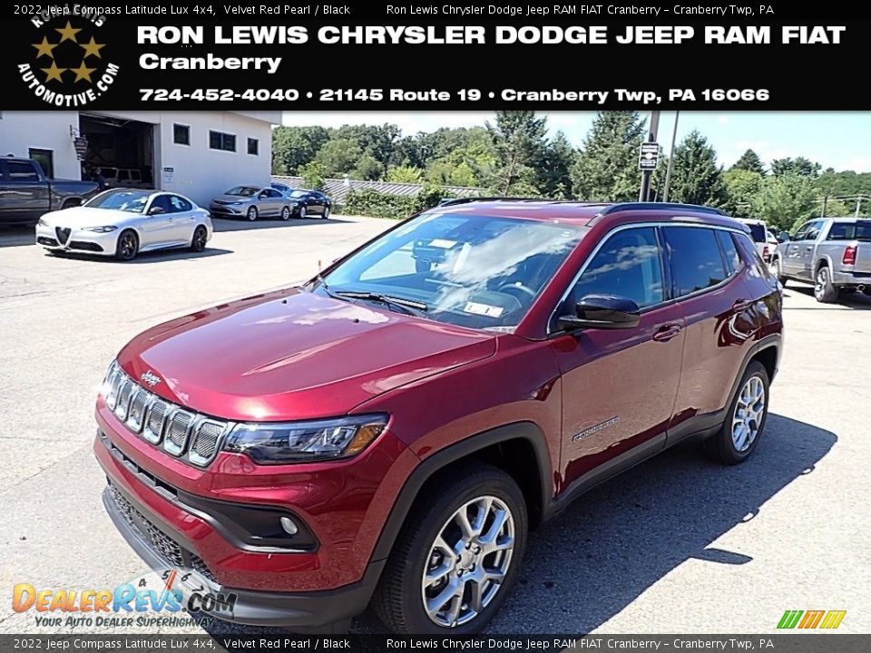 2022 Jeep Compass Latitude Lux 4x4 Velvet Red Pearl / Black Photo #1