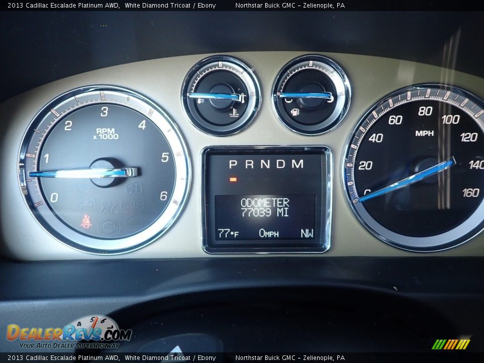 2013 Cadillac Escalade Platinum AWD White Diamond Tricoat / Ebony Photo #25