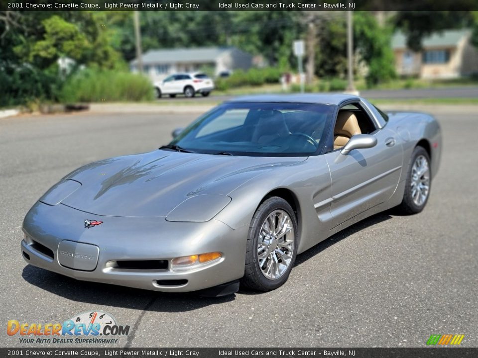 2001 Chevrolet Corvette Coupe Light Pewter Metallic / Light Gray Photo #1