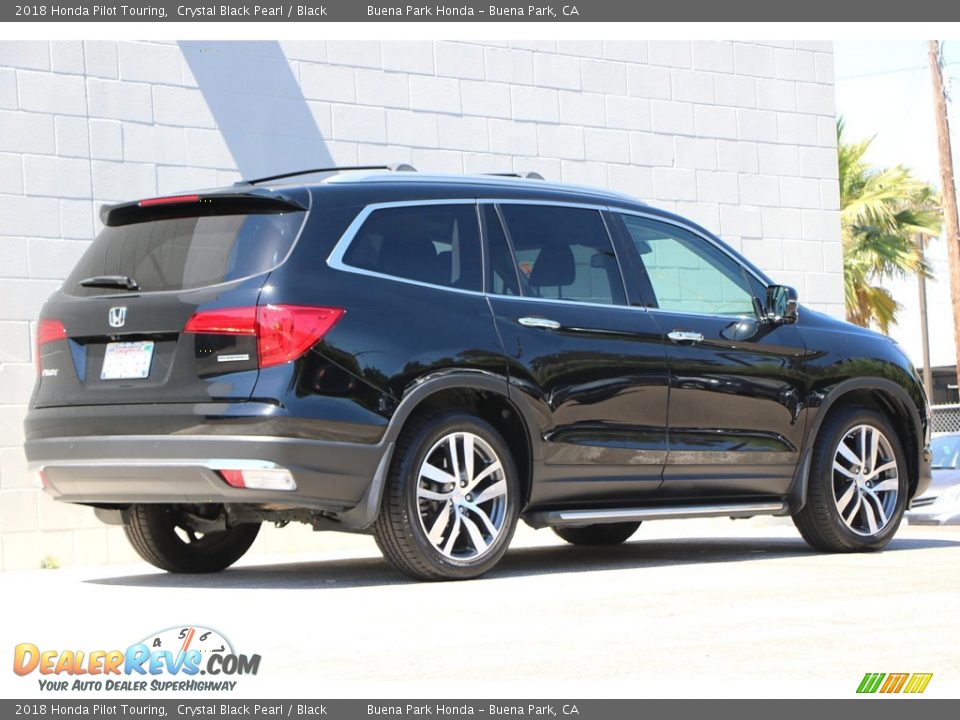 2018 Honda Pilot Touring Crystal Black Pearl / Black Photo #5