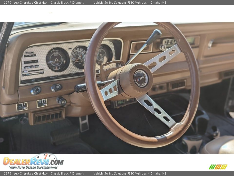 Dashboard of 1979 Jeep Cherokee Chief 4x4 Photo #9