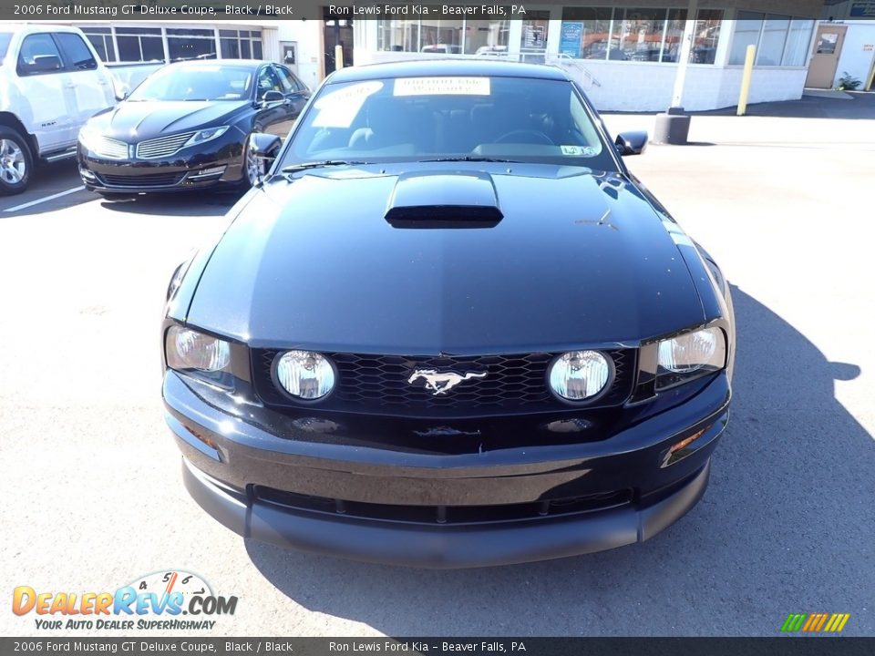 2006 Ford Mustang GT Deluxe Coupe Black / Black Photo #3