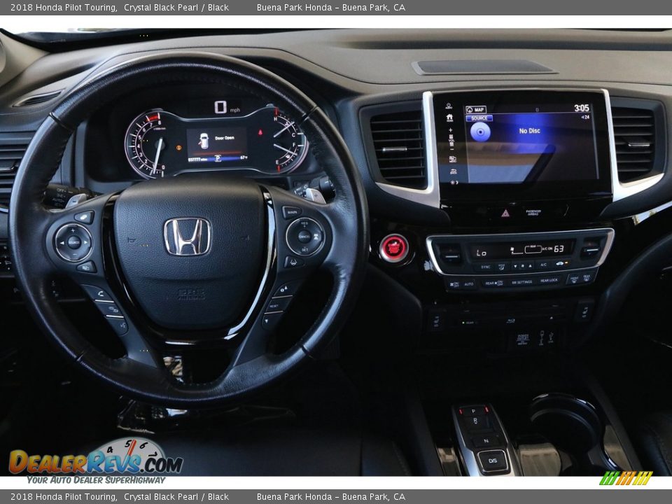 Controls of 2018 Honda Pilot Touring Photo #18