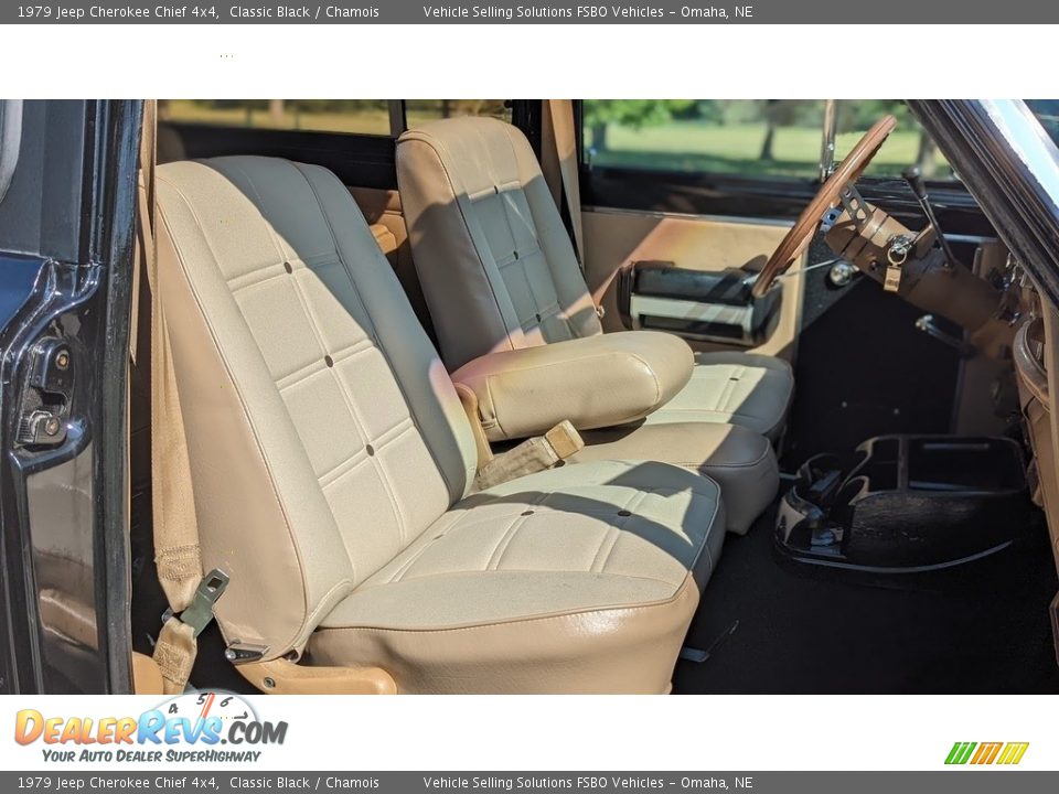 Chamois Interior - 1979 Jeep Cherokee Chief 4x4 Photo #12