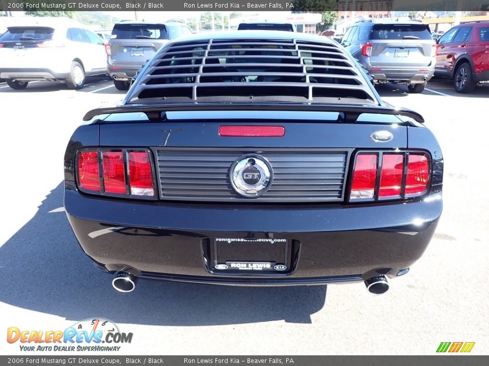 2006 Ford Mustang GT Deluxe Coupe Black / Black Photo #7