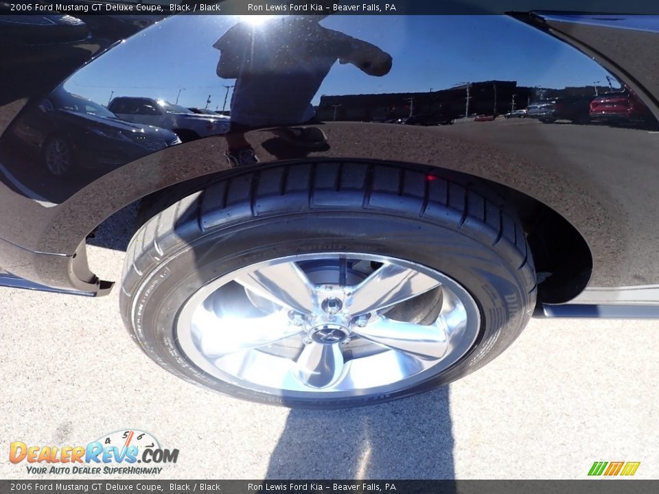 2006 Ford Mustang GT Deluxe Coupe Black / Black Photo #9