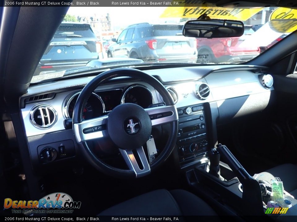2006 Ford Mustang GT Deluxe Coupe Black / Black Photo #12