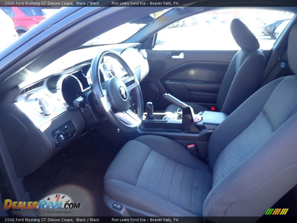 2006 Ford Mustang GT Deluxe Coupe Black / Black Photo #14