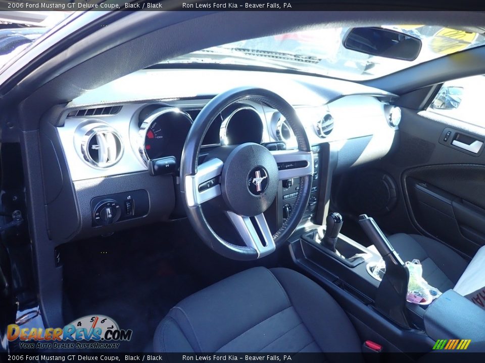 2006 Ford Mustang GT Deluxe Coupe Black / Black Photo #19