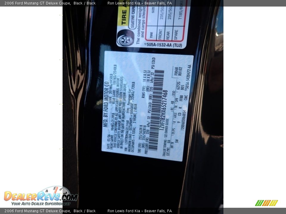 2006 Ford Mustang GT Deluxe Coupe Black / Black Photo #20