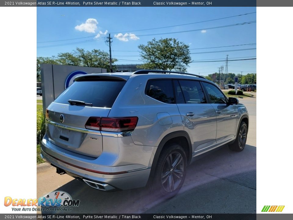 2021 Volkswagen Atlas SE R-Line 4Motion Pyrite Silver Metallic / Titan Black Photo #3