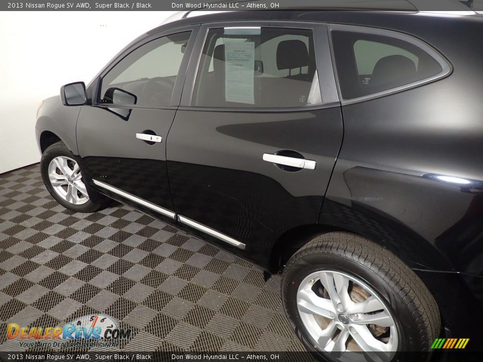 2013 Nissan Rogue SV AWD Super Black / Black Photo #18