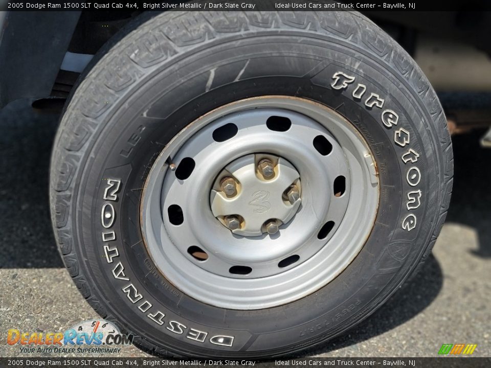 2005 Dodge Ram 1500 SLT Quad Cab 4x4 Bright Silver Metallic / Dark Slate Gray Photo #4