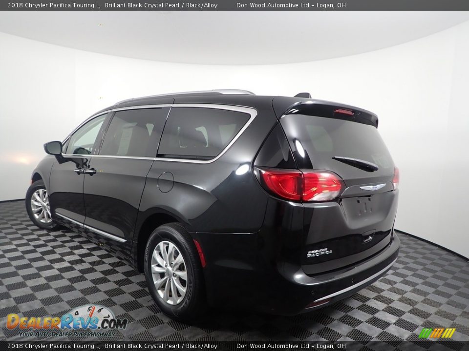 2018 Chrysler Pacifica Touring L Brilliant Black Crystal Pearl / Black/Alloy Photo #6