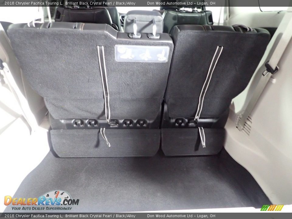 2018 Chrysler Pacifica Touring L Brilliant Black Crystal Pearl / Black/Alloy Photo #9