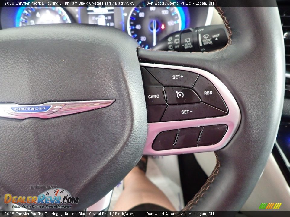 2018 Chrysler Pacifica Touring L Brilliant Black Crystal Pearl / Black/Alloy Photo #17