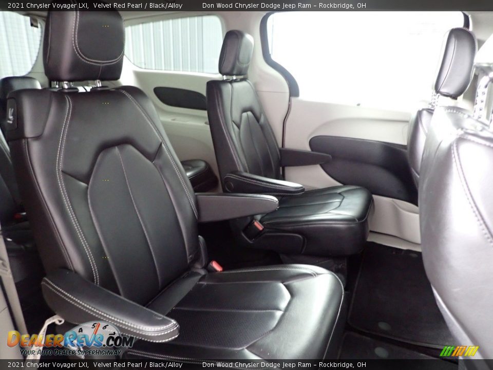 Rear Seat of 2021 Chrysler Voyager LXI Photo #30