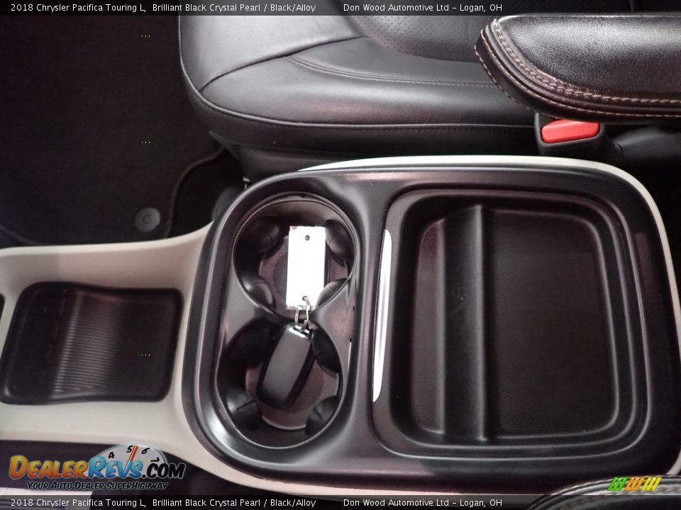 2018 Chrysler Pacifica Touring L Brilliant Black Crystal Pearl / Black/Alloy Photo #20