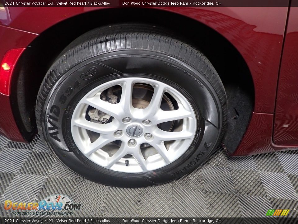 2021 Chrysler Voyager LXI Wheel Photo #32