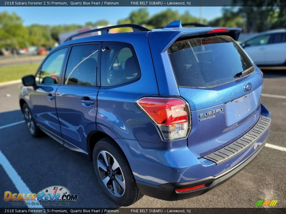 2018 Subaru Forester 2.5i Premium Quartz Blue Pearl / Platinum Photo #8