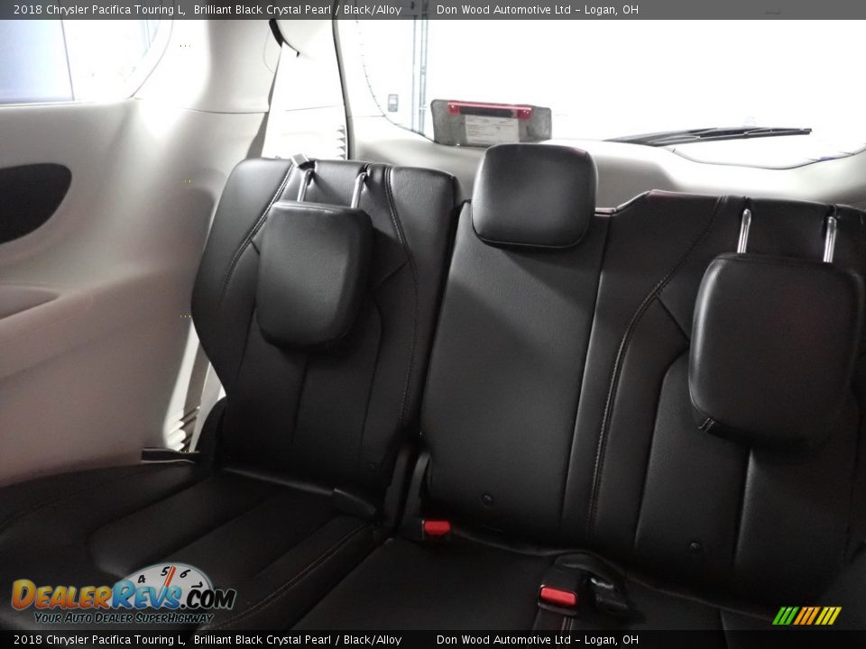 2018 Chrysler Pacifica Touring L Brilliant Black Crystal Pearl / Black/Alloy Photo #24