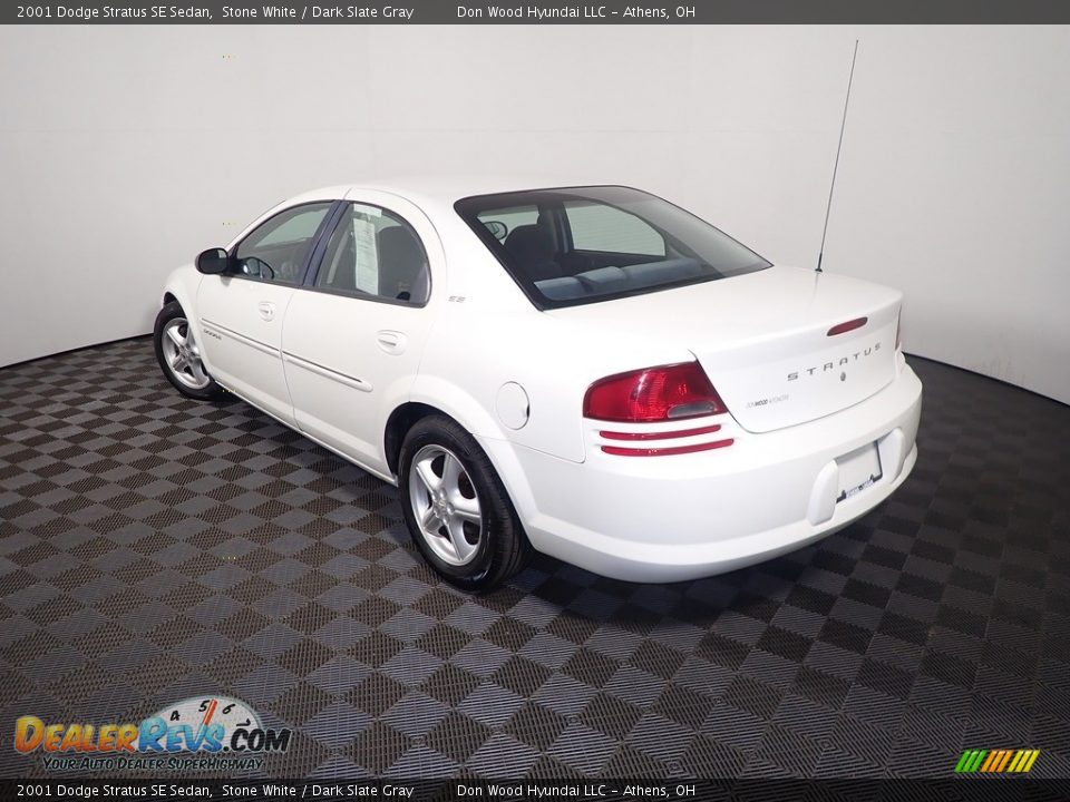 2001 Dodge Stratus SE Sedan Stone White / Dark Slate Gray Photo #9