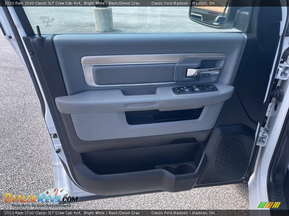 2020 Ram 1500 Classic SLT Crew Cab 4x4 Bright White / Black/Diesel Gray Photo #11