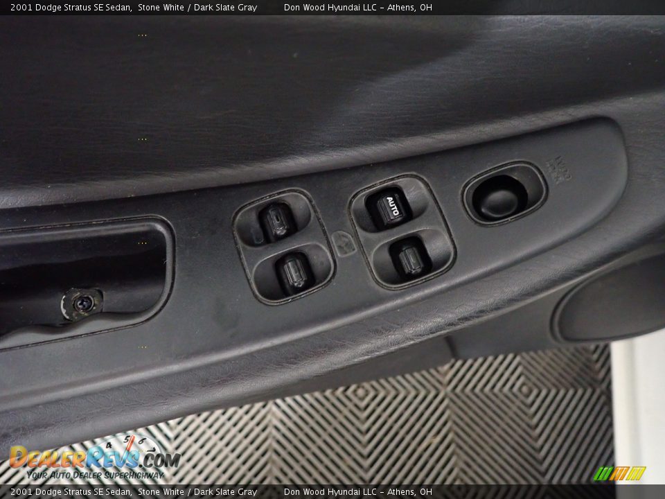 2001 Dodge Stratus SE Sedan Stone White / Dark Slate Gray Photo #16