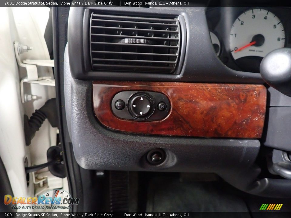 2001 Dodge Stratus SE Sedan Stone White / Dark Slate Gray Photo #26