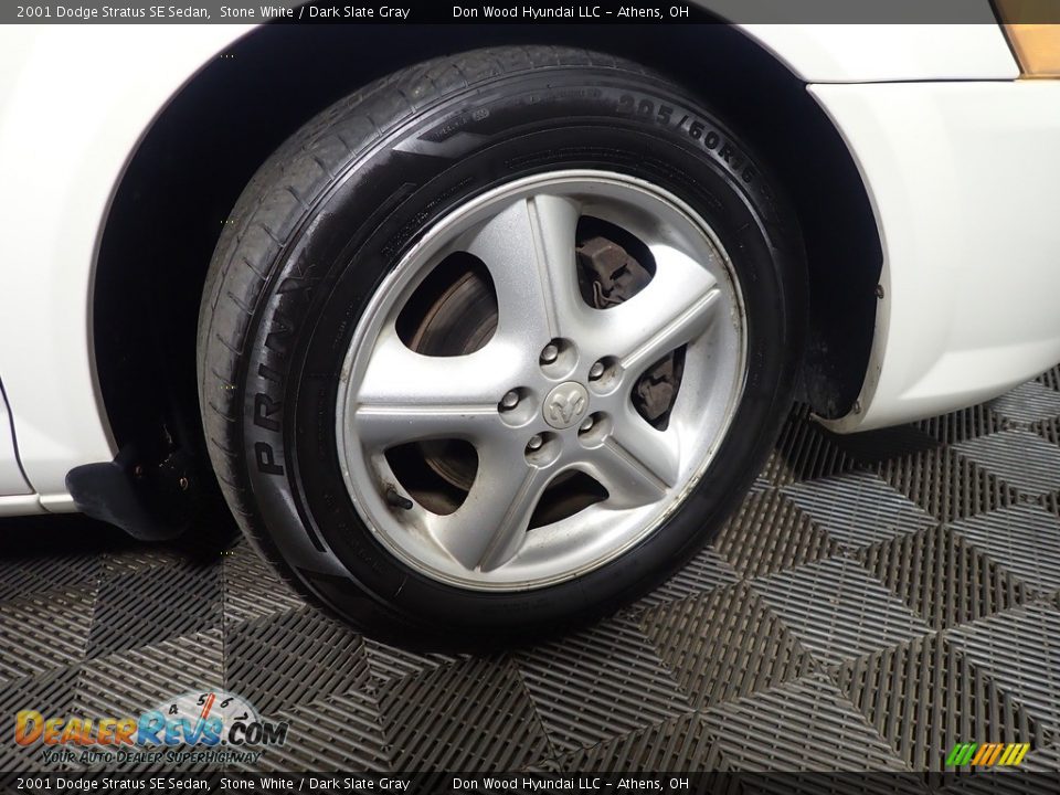 2001 Dodge Stratus SE Sedan Stone White / Dark Slate Gray Photo #29