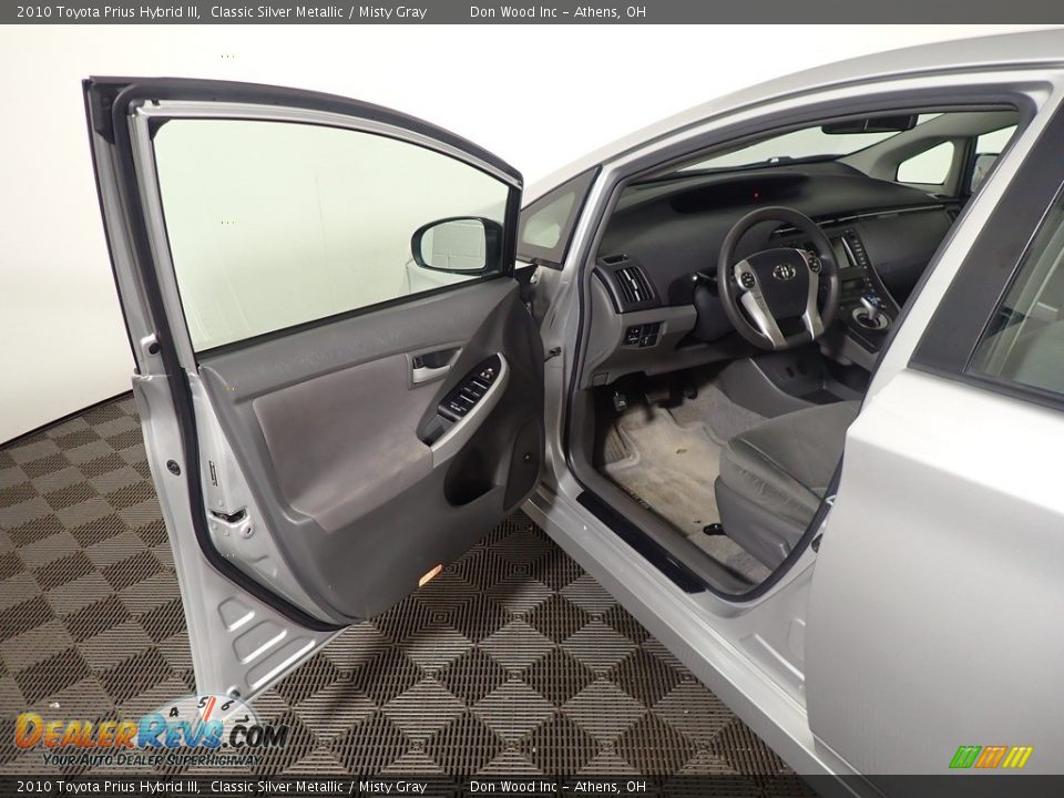 2010 Toyota Prius Hybrid III Classic Silver Metallic / Misty Gray Photo #17