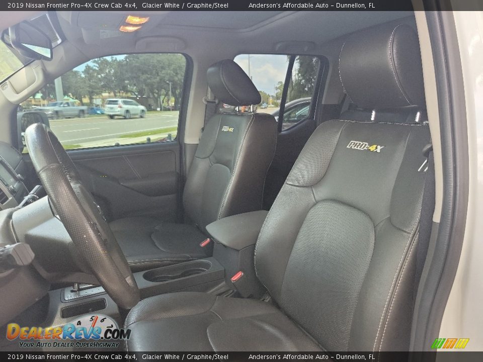 Front Seat of 2019 Nissan Frontier Pro-4X Crew Cab 4x4 Photo #18