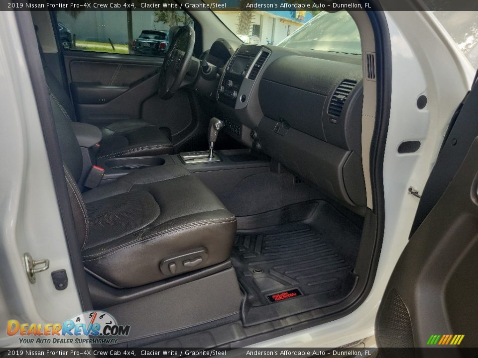 Graphite/Steel Interior - 2019 Nissan Frontier Pro-4X Crew Cab 4x4 Photo #23