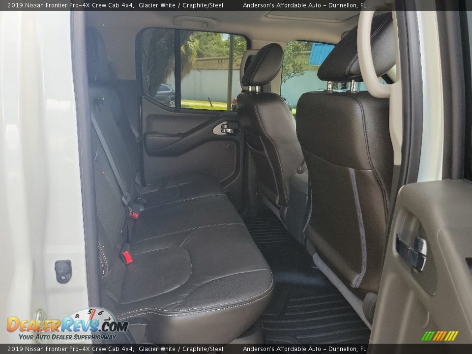 2019 Nissan Frontier Pro-4X Crew Cab 4x4 Glacier White / Graphite/Steel Photo #24