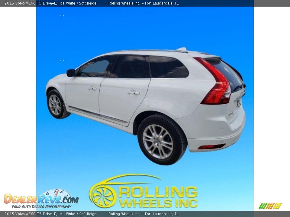 2015 Volvo XC60 T5 Drive-E Ice White / Soft Beige Photo #4