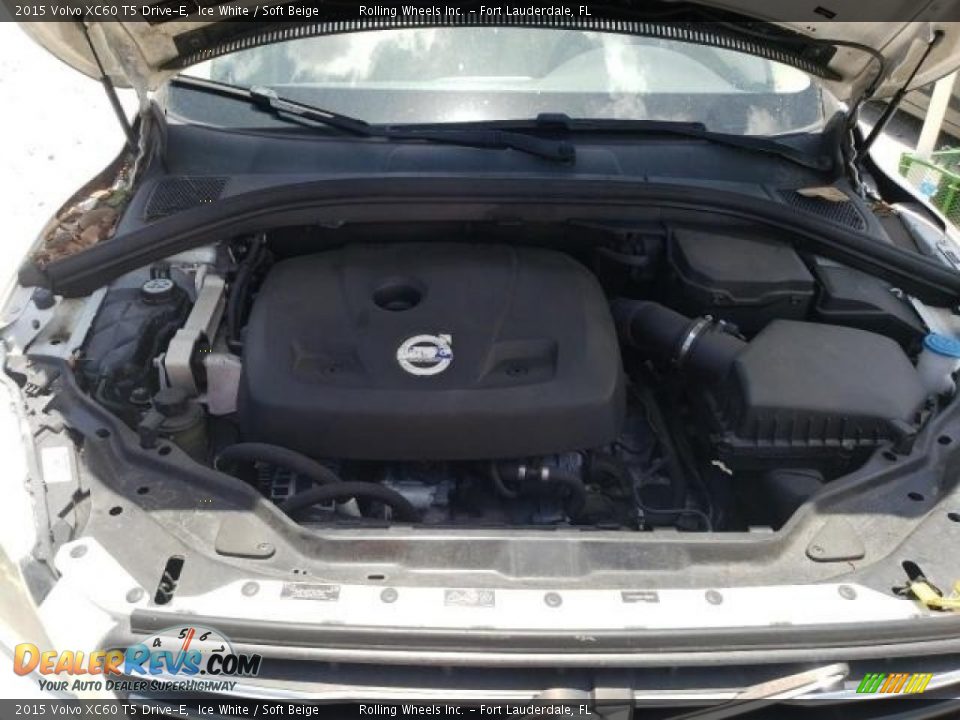 2015 Volvo XC60 T5 Drive-E Ice White / Soft Beige Photo #7