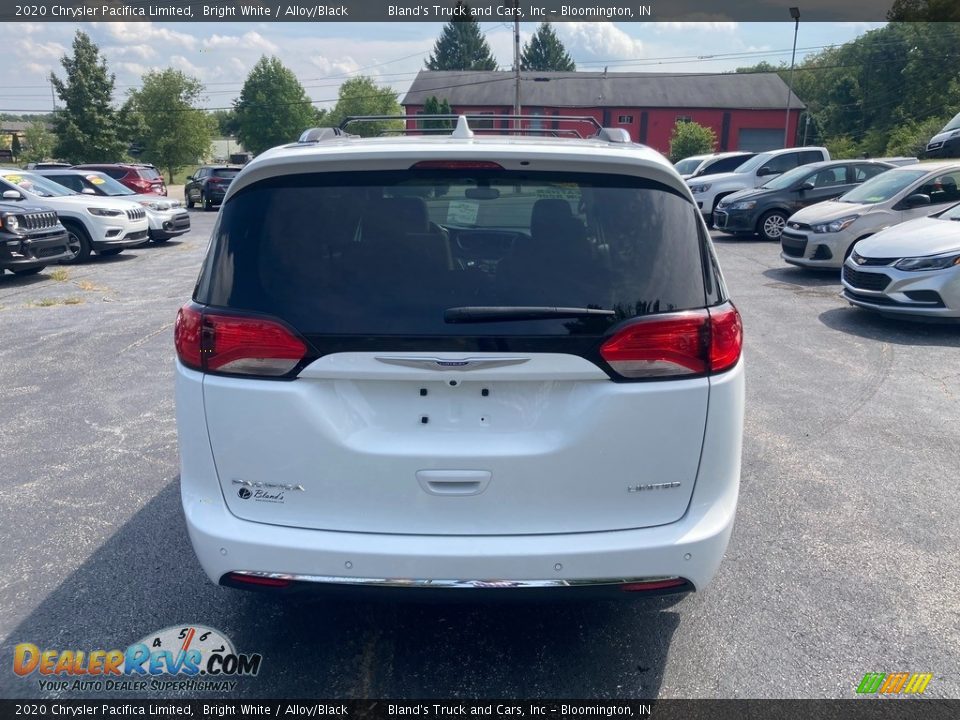 2020 Chrysler Pacifica Limited Bright White / Alloy/Black Photo #4