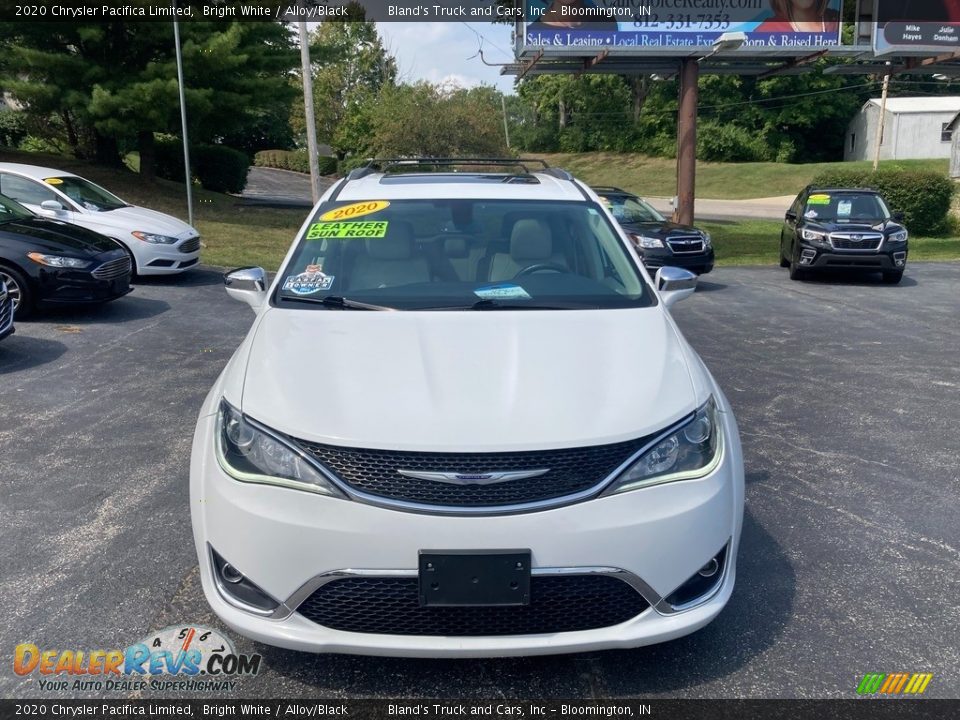 2020 Chrysler Pacifica Limited Bright White / Alloy/Black Photo #7