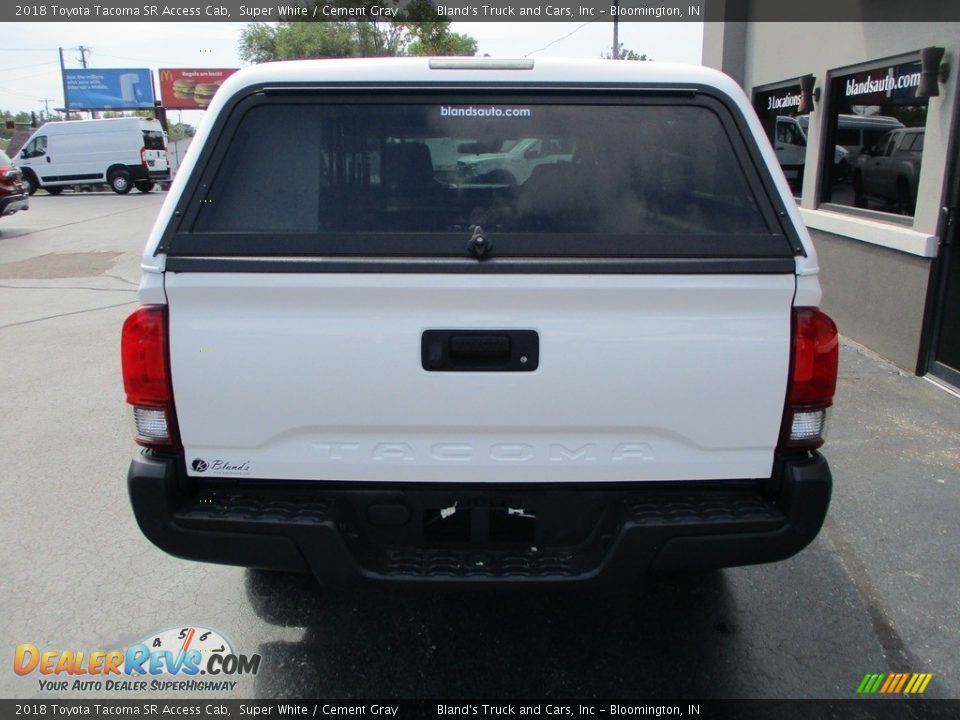 2018 Toyota Tacoma SR Access Cab Super White / Cement Gray Photo #25