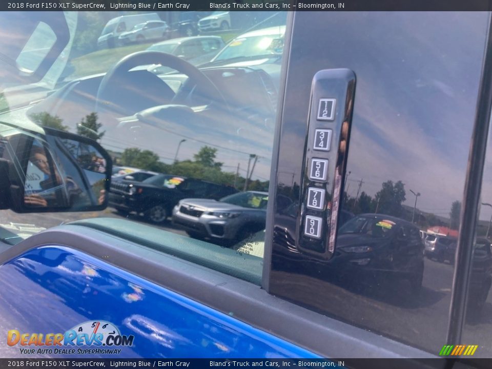 2018 Ford F150 XLT SuperCrew Lightning Blue / Earth Gray Photo #9