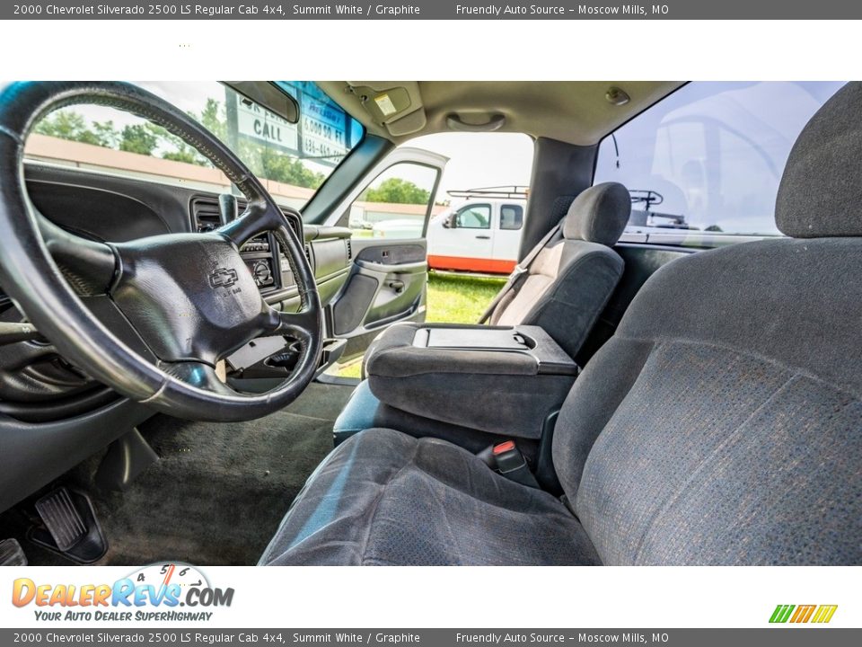2000 Chevrolet Silverado 2500 LS Regular Cab 4x4 Summit White / Graphite Photo #14