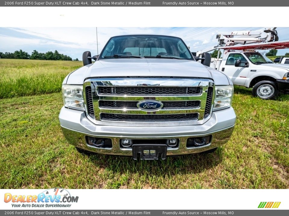 2006 Ford F250 Super Duty XLT Crew Cab 4x4 Dark Stone Metallic / Medium Flint Photo #9