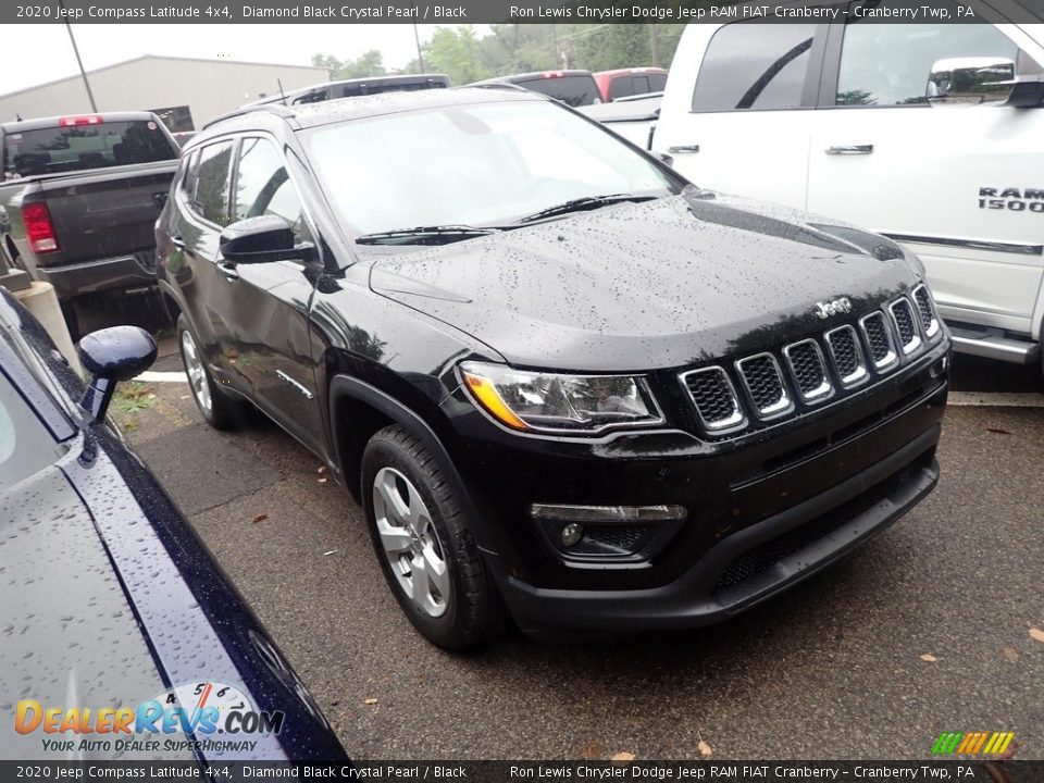 2020 Jeep Compass Latitude 4x4 Diamond Black Crystal Pearl / Black Photo #3