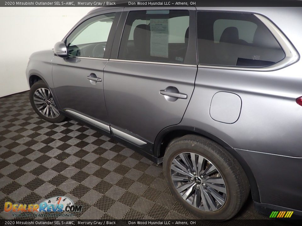 2020 Mitsubishi Outlander SEL S-AWC Mercury Gray / Black Photo #20