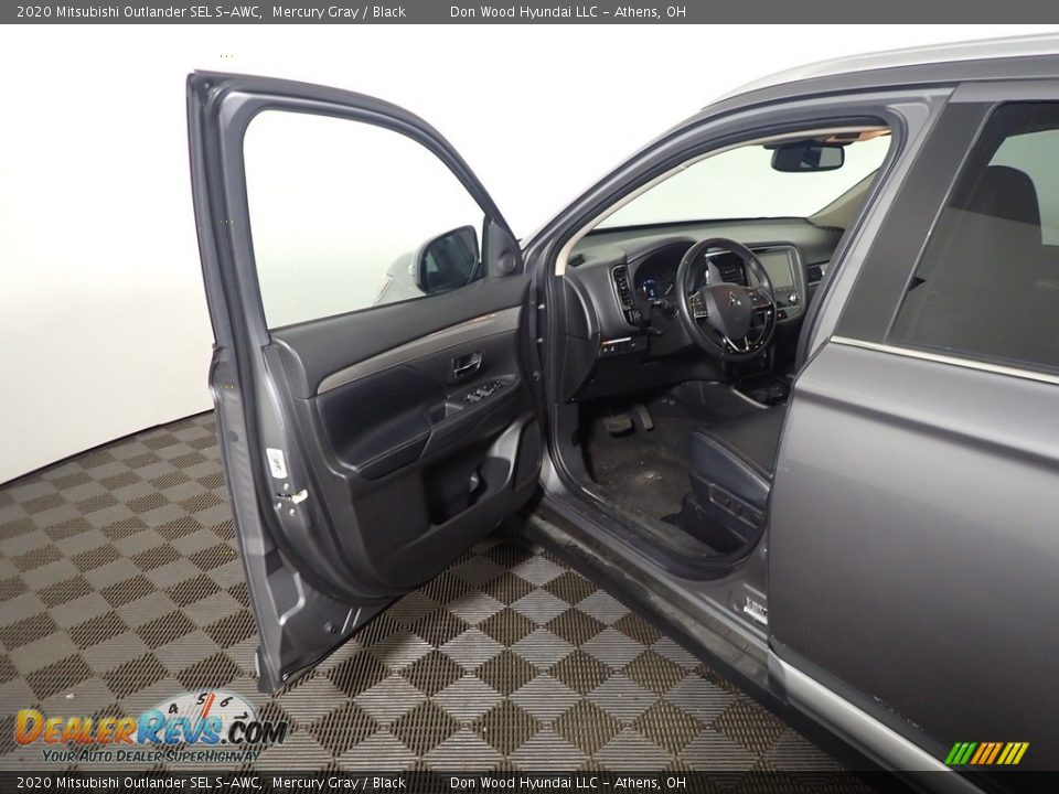 2020 Mitsubishi Outlander SEL S-AWC Mercury Gray / Black Photo #22