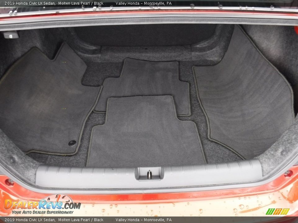 2019 Honda Civic LX Sedan Molten Lava Pearl / Black Photo #23