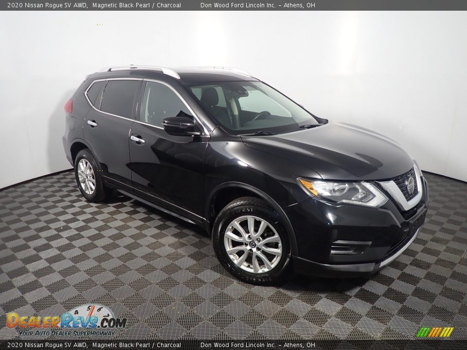 2020 Nissan Rogue SV AWD Magnetic Black Pearl / Charcoal Photo #4