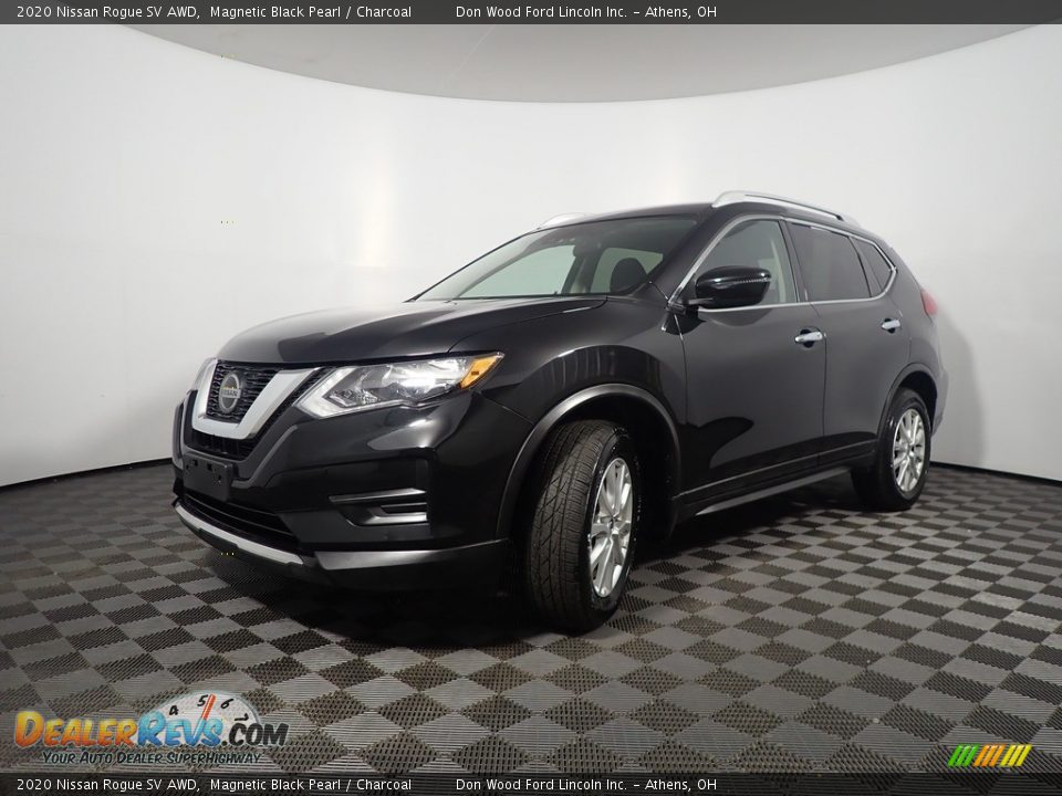 2020 Nissan Rogue SV AWD Magnetic Black Pearl / Charcoal Photo #9