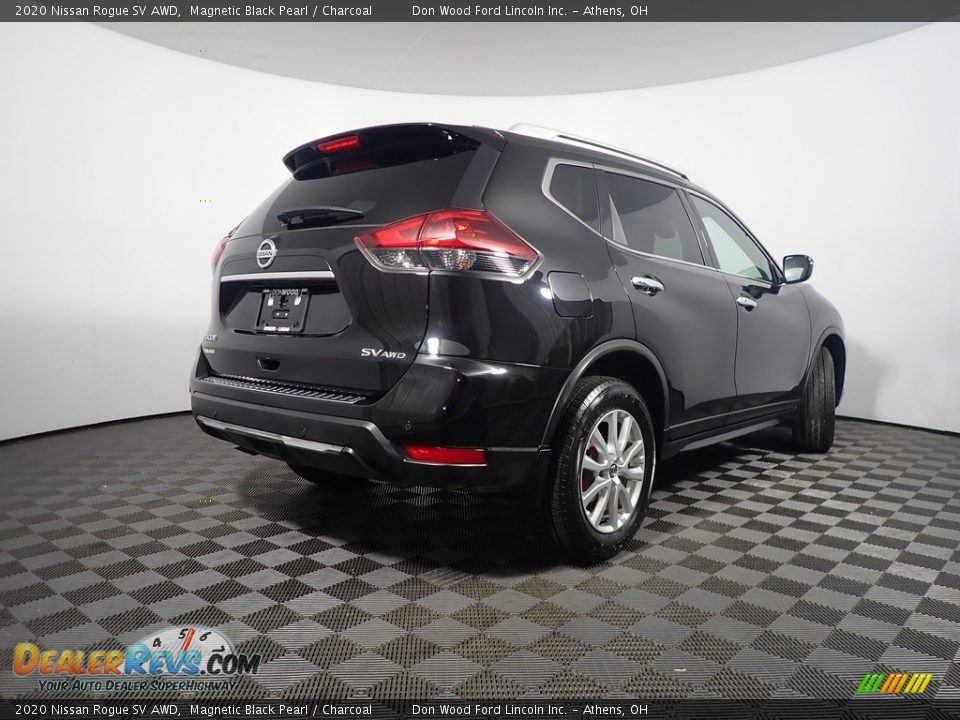 2020 Nissan Rogue SV AWD Magnetic Black Pearl / Charcoal Photo #18